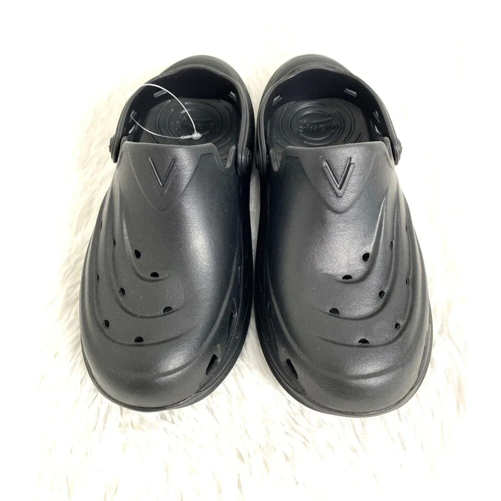 Vionic unisex clogs